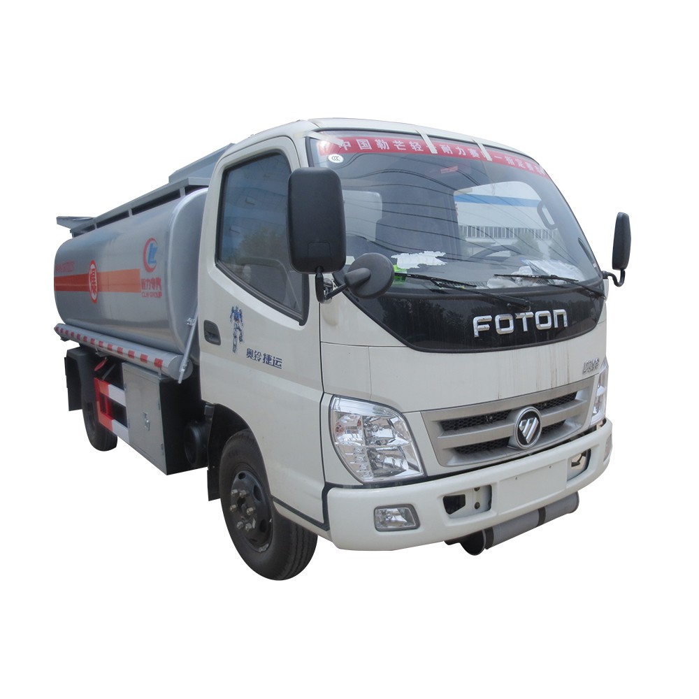Foto Truk Minyak 10 Ton